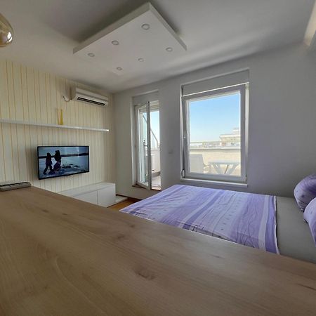 Hedonia Apartment Белград Екстериор снимка