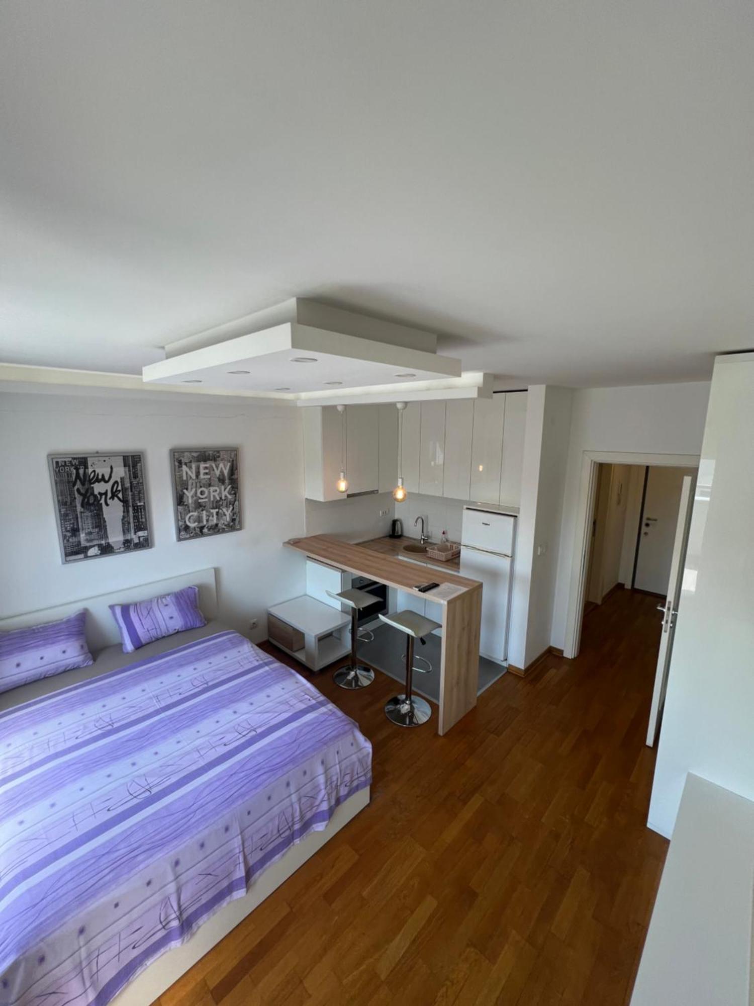 Hedonia Apartment Белград Екстериор снимка