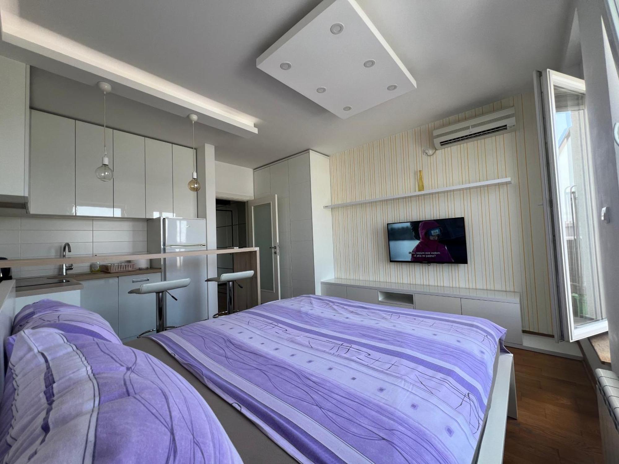 Hedonia Apartment Белград Екстериор снимка